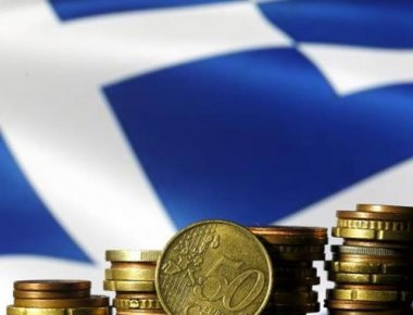 Bloomberg: «Τα υψηλά πλεονάσματα της Ελλάδας δεν πείθουν τον ΔΝΤ»